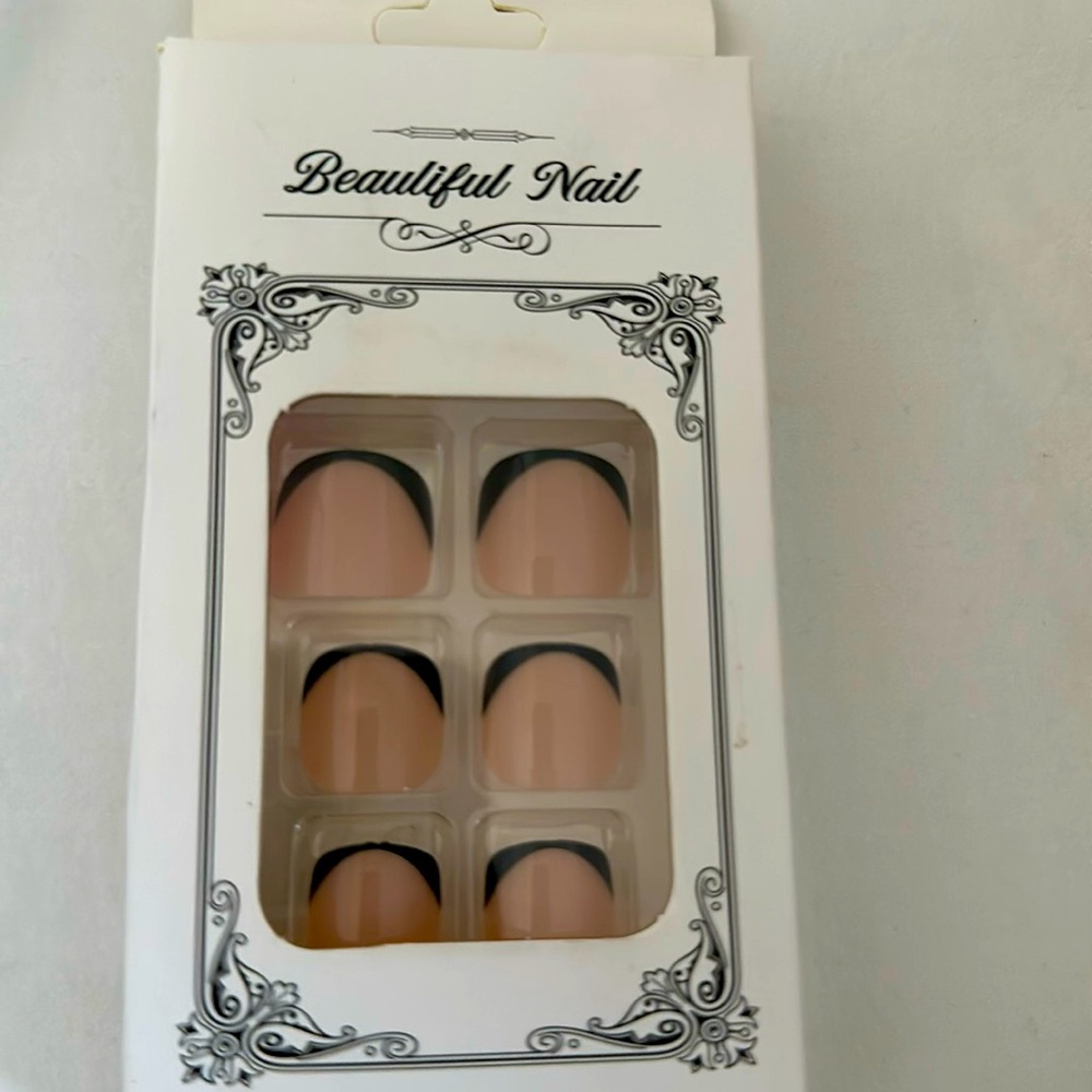 Brand New 24-Piece Black French Manicure Toe Press-On Nails